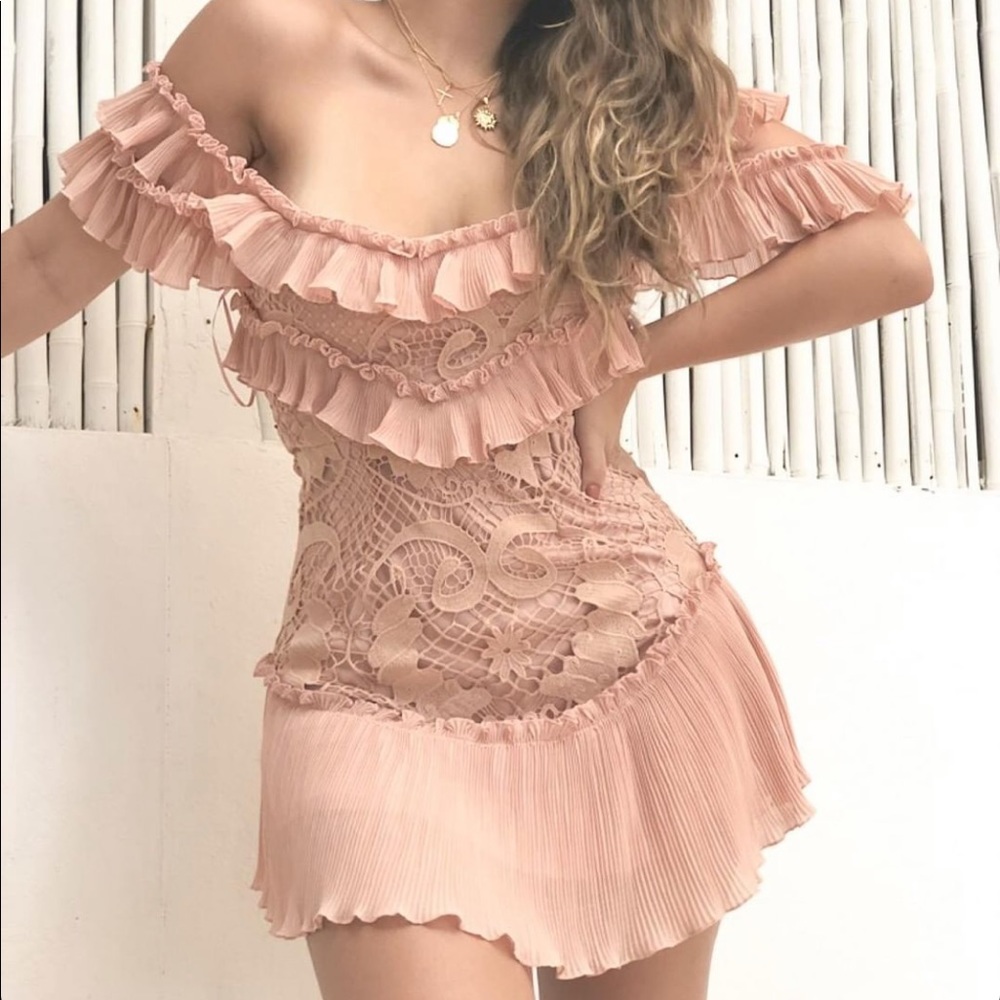 Romantic Ruffled Dress - Picture 8 of 8